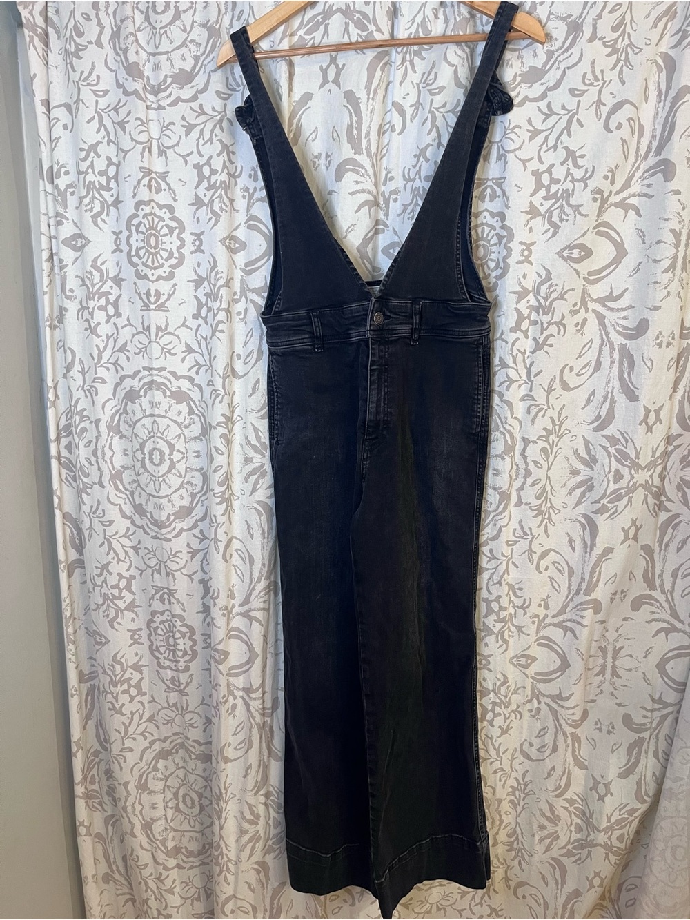 Free People Black V-Neck Wide-Leg Denim Overalls
